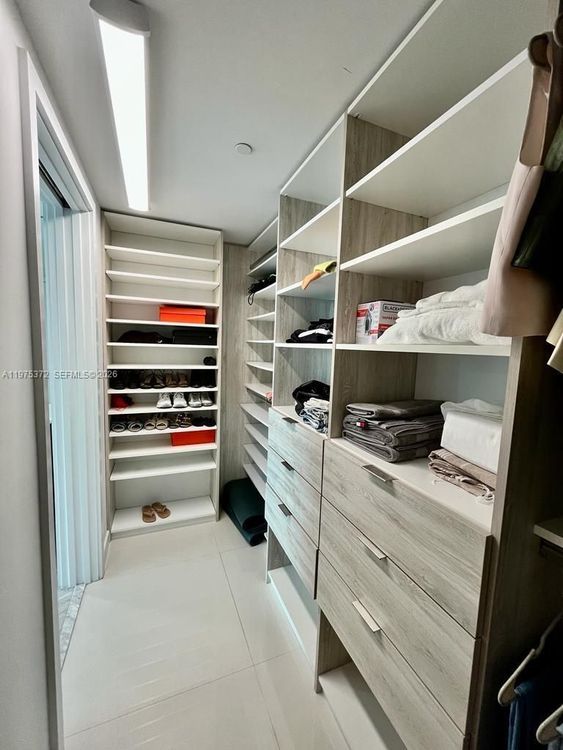 One Paraiso #3003 image #19