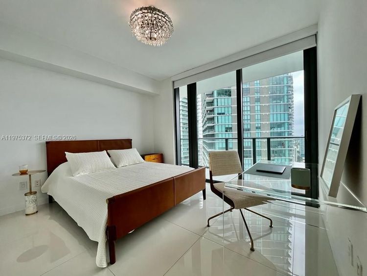 One Paraiso #3003 image #23