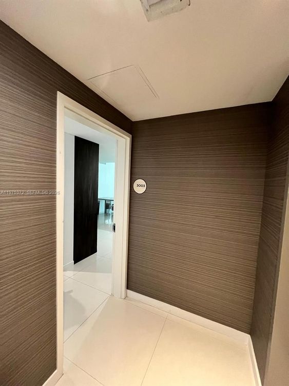 One Paraiso #3003 image #27