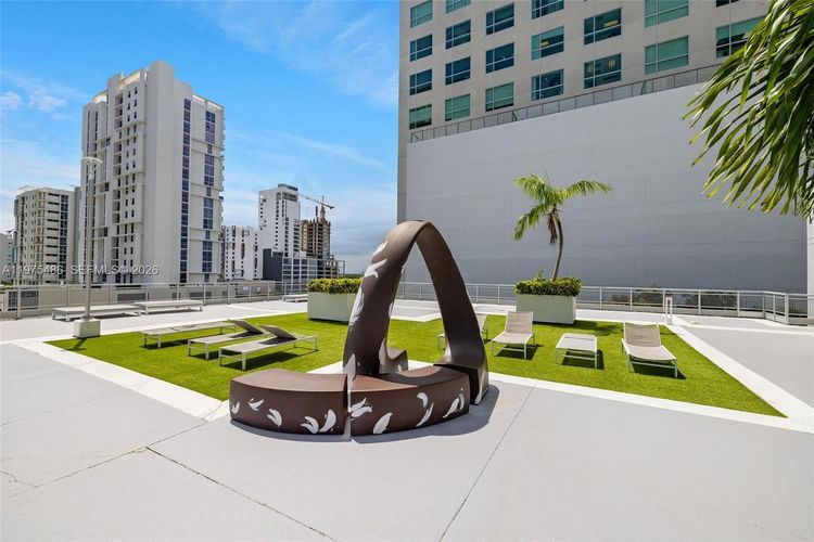 Neo Vertika #2730 image #28