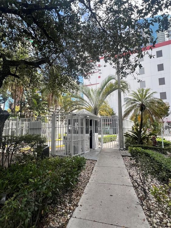 Madison Downtown #W-1808 image #36