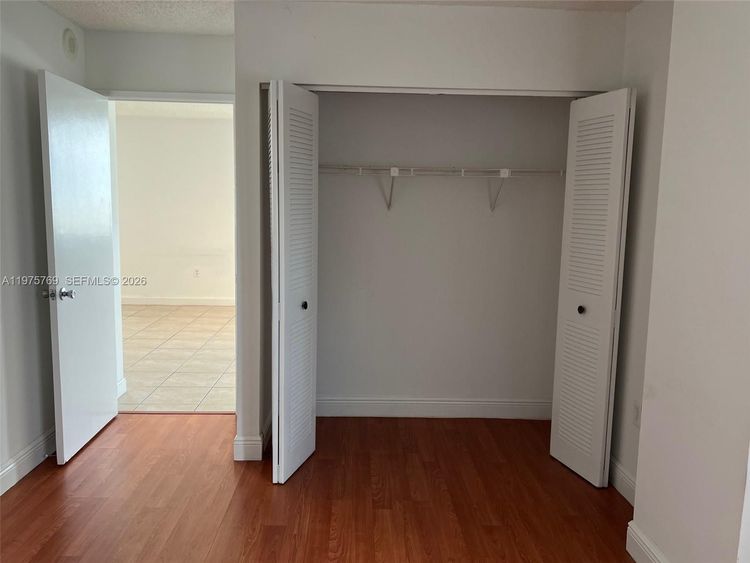 Madison Downtown #W-1808 image #9