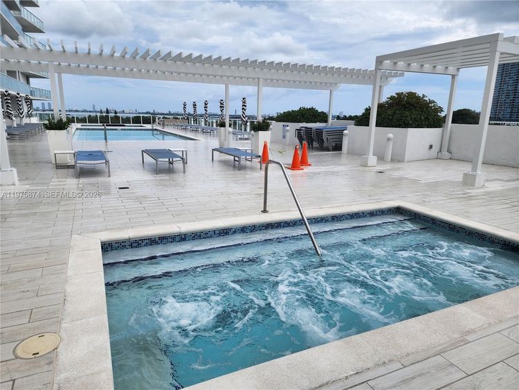 Baltus House #810 image #15