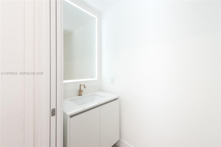 Aria Reserve South Tower #4303 image #18