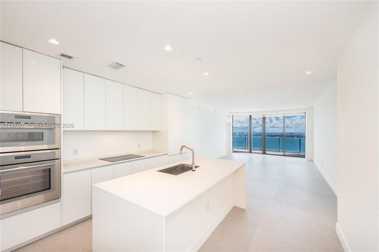 Aria Reserve South Tower #4303 image #9