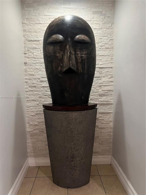 Madison Downtown #W-1806 image #20