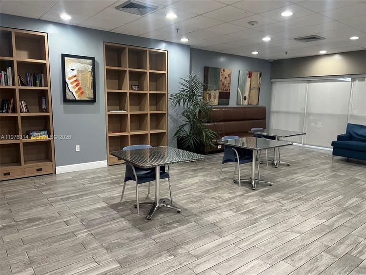 Madison Downtown #W-1806 image #7