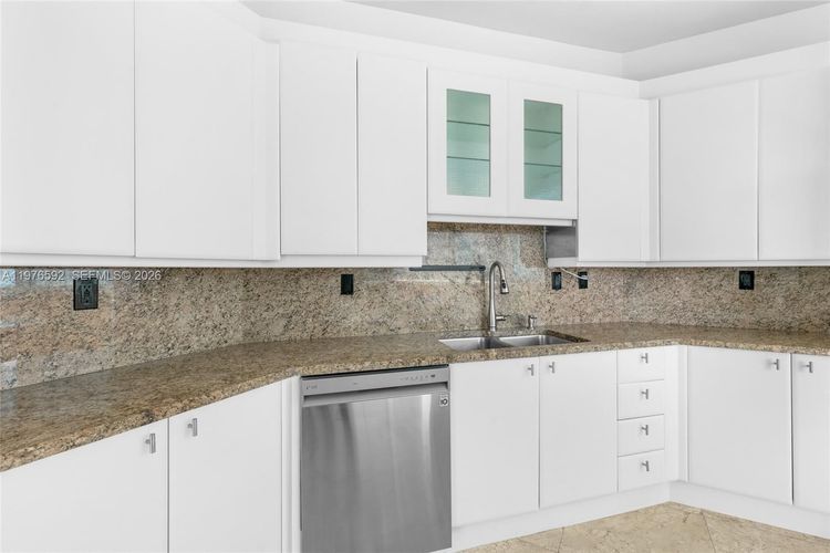 Portofino Tower #801 image #14