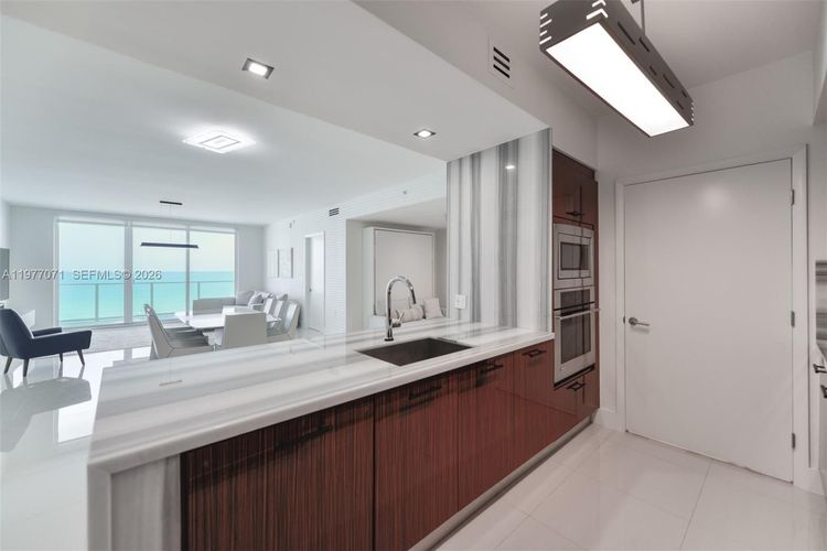 Apogee Beach #402 image #12