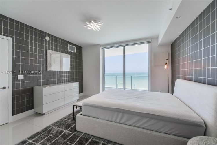 Apogee Beach #402 image #23