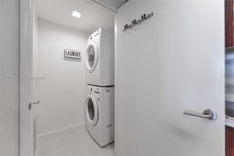 Apogee Beach #402 image #27