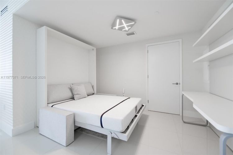 Apogee Beach #402 image #9