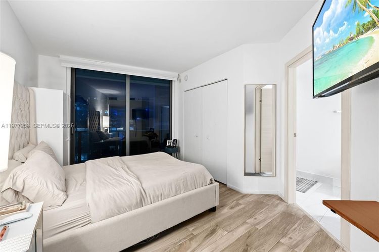 SLS Lux Brickell #2705 image #11