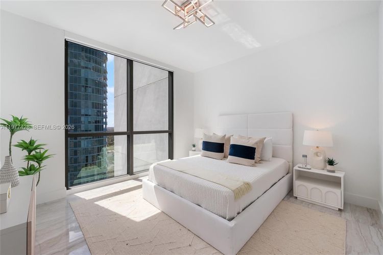 100 Las Olas #3201 image #18