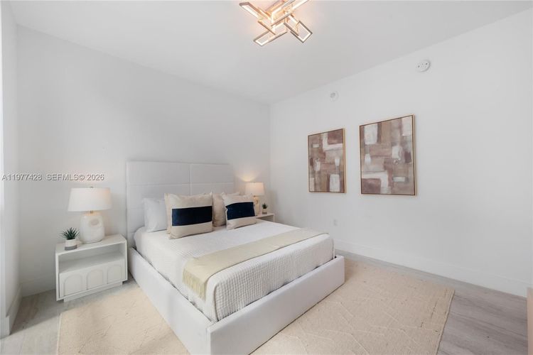 100 Las Olas #3201 image #19