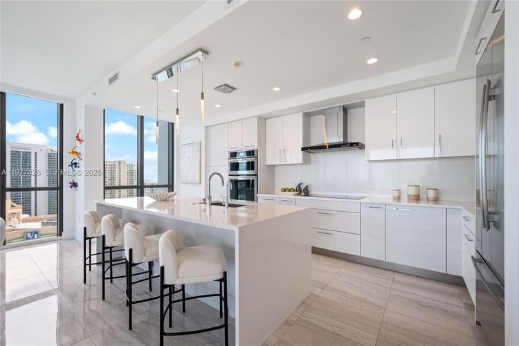 100 Las Olas #3201 image #6