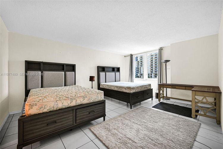 Roney Palace #802 image #6