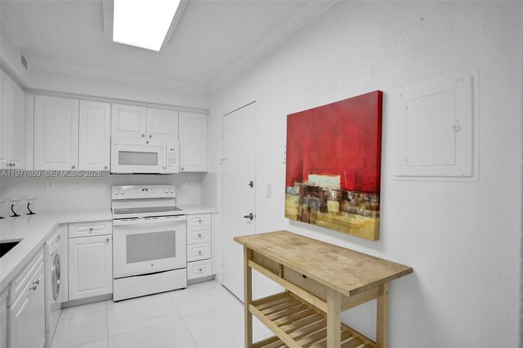 The Wave Condominium #1414 (Available March 30) image #17