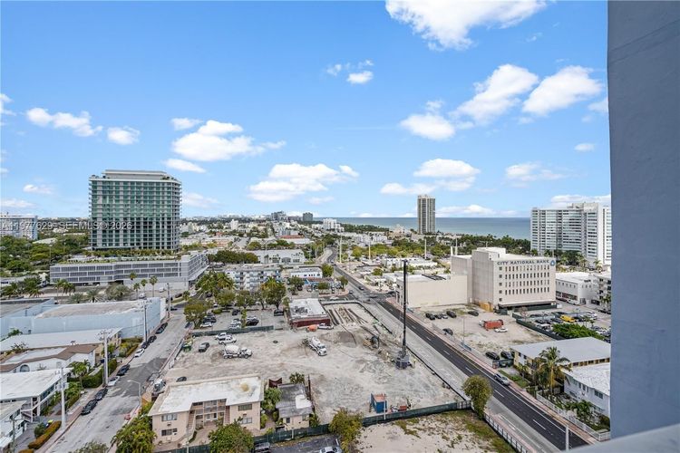 401 Blu Condo #PH109 image #17