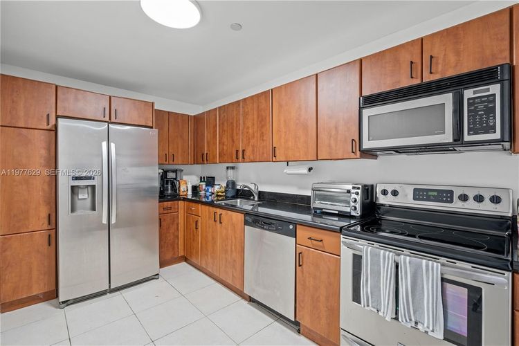 401 Blu Condo #PH109 image #23