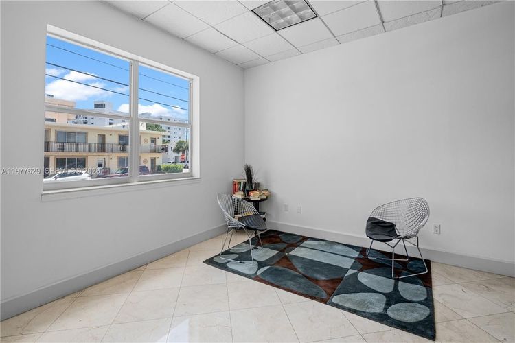 401 Blu Condo #PH109 image #8