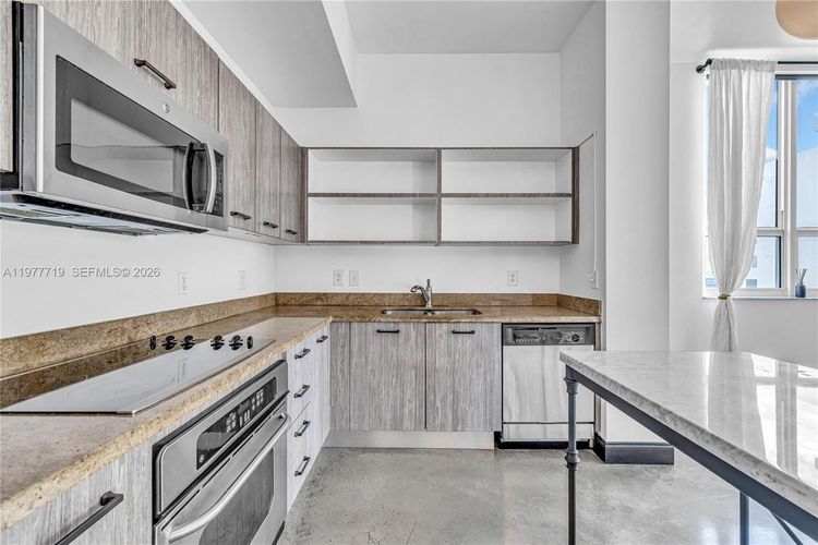 Uptown Lofts #504 image #16