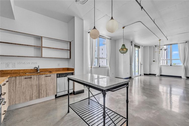 Uptown Lofts #504 image #17