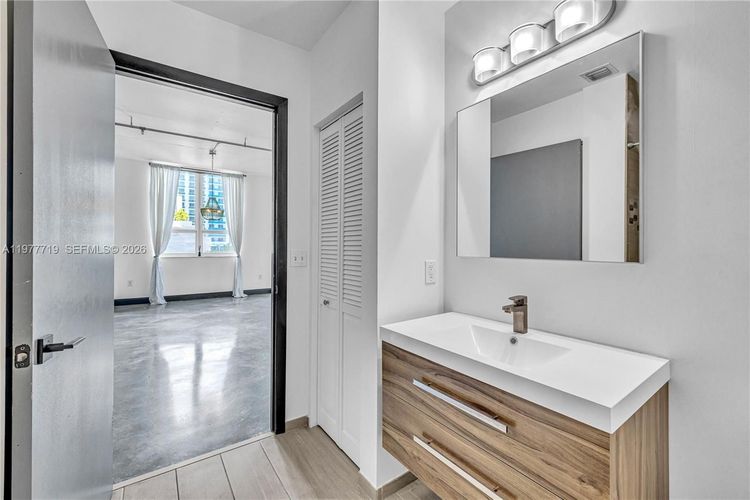 Uptown Lofts #504 image #22