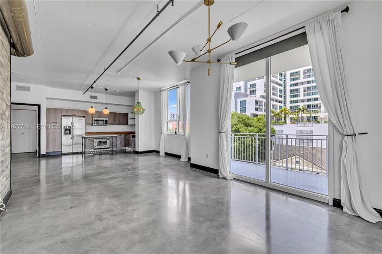 Uptown Lofts #504 image #9