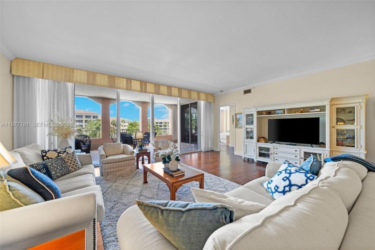 Ocean Club - Lake Villa Two #405 image #6