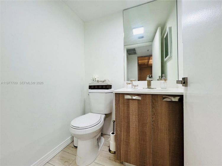 Brickell Key II #202 image #16