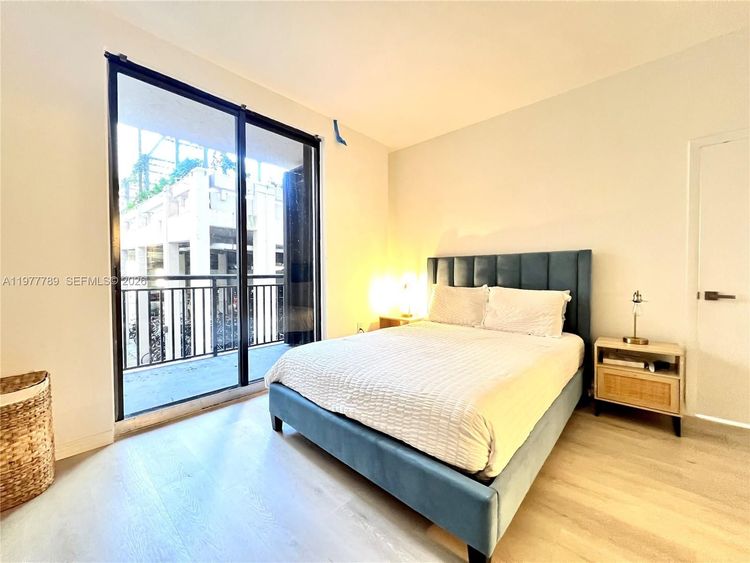 Brickell Key II #202 image #17