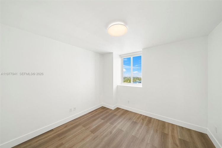 Green Diamond #2507 image #13