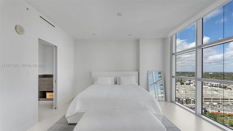 Midtown 4 #H1711 image #12