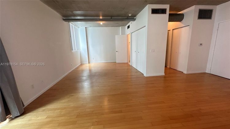 Neo Vertika #1128 image #24