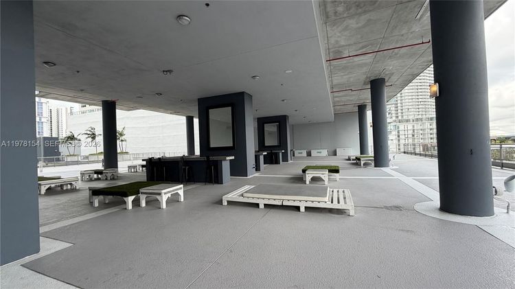 Neo Vertika #1128 image #40