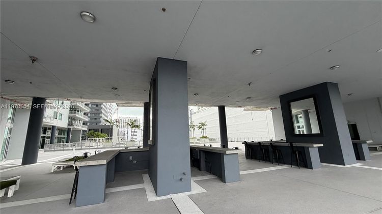 Neo Vertika #1128 image #42