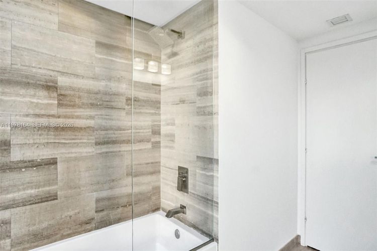 Brickell House #2702 image #13