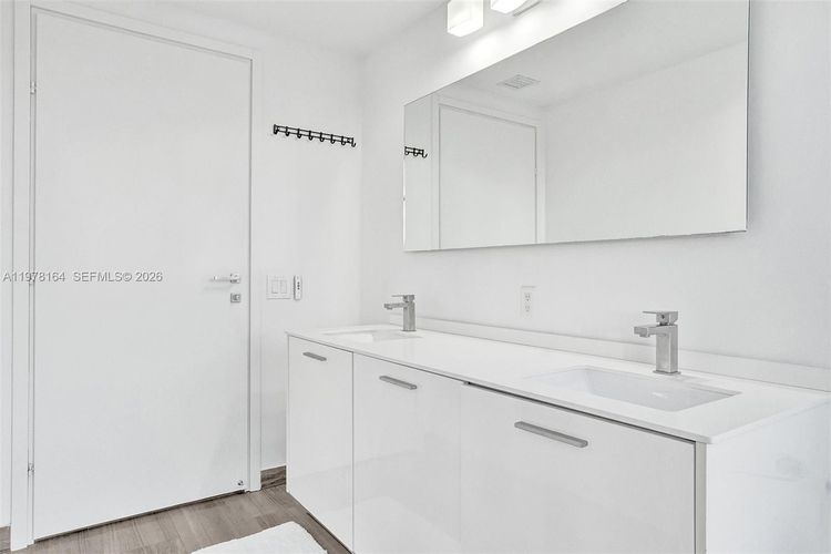 Brickell House #2702 image #14