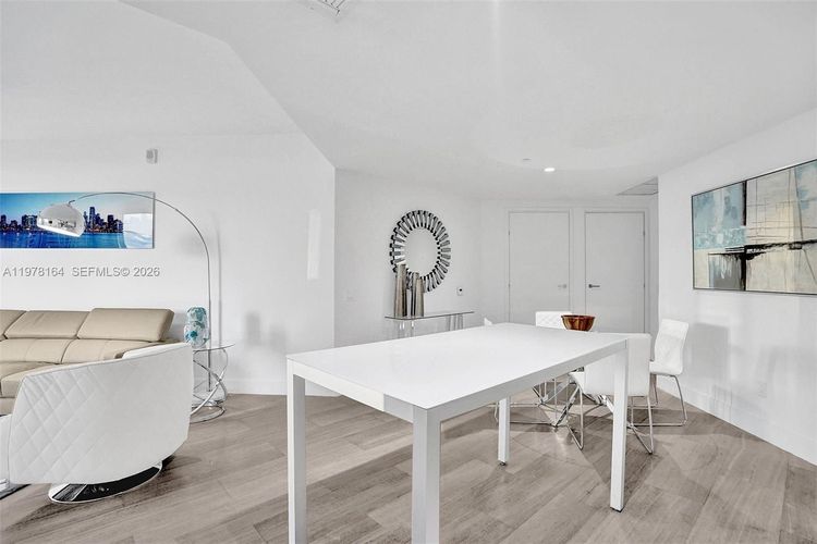 Brickell House #2702 image #26