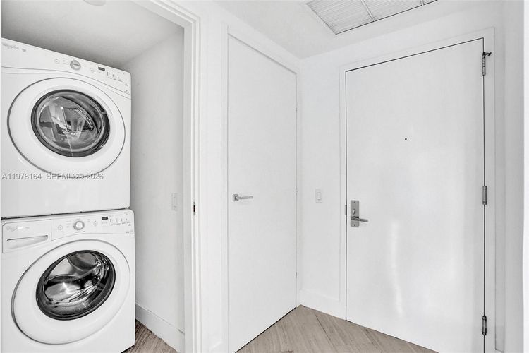 Brickell House #2702 image #30