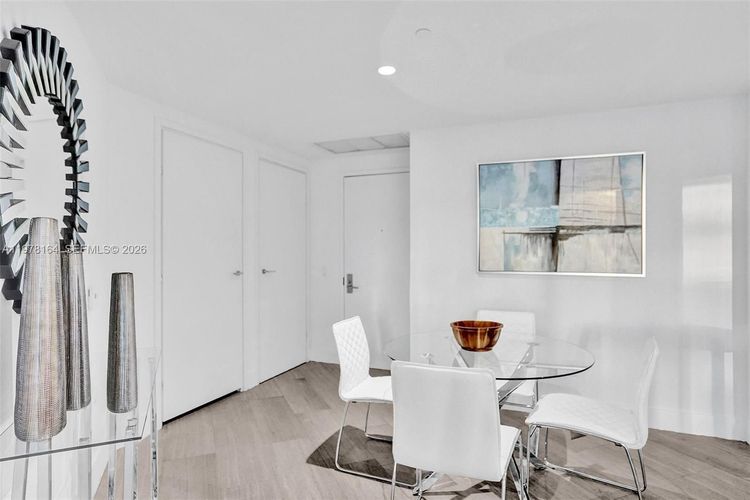 Brickell House #2702 image #8