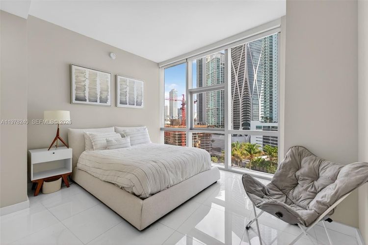 Paramount Miami Worldcenter #1101 image #25