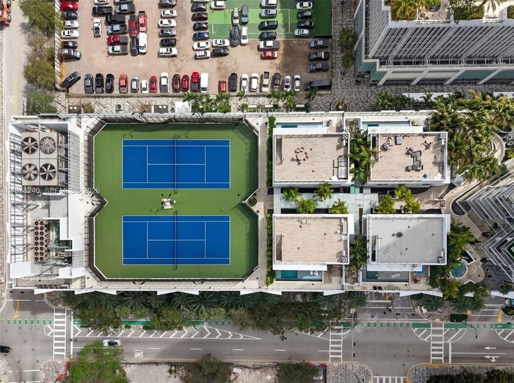 Paramount Miami Worldcenter #1101 image #32