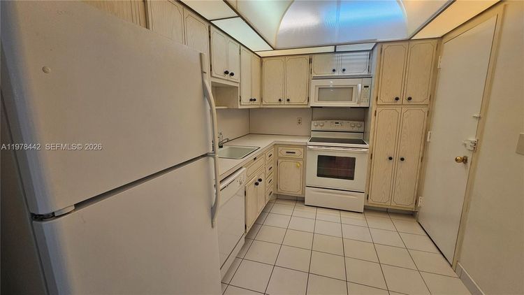 The Hemispheres #14L image #8