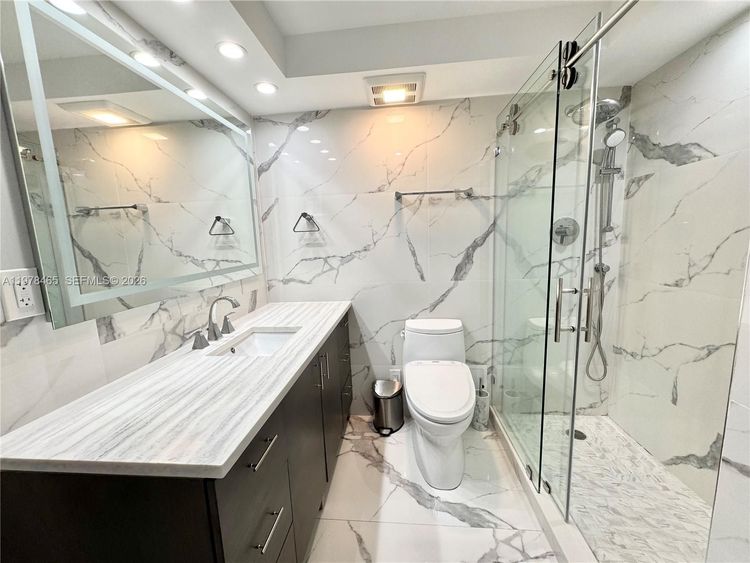 Winston Towers #1501 image #22