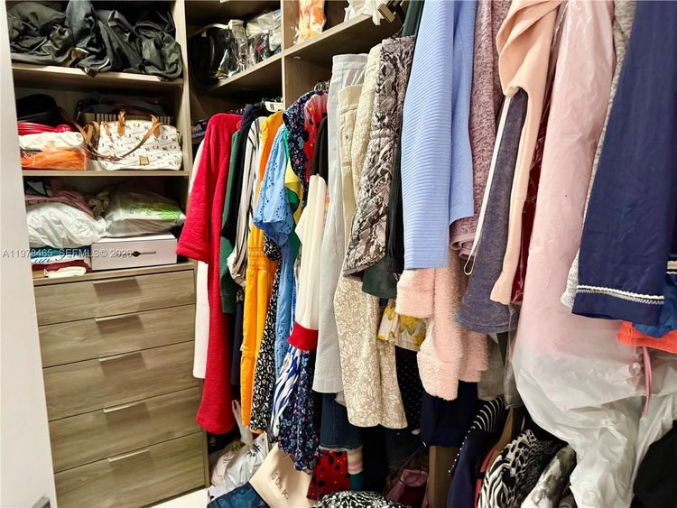 Winston Towers #1501 image #24