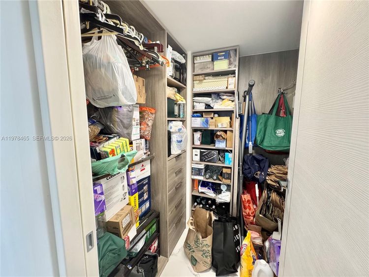 Winston Towers #1501 image #32