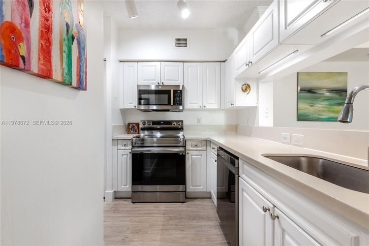 Porto Bellagio #1414 image #10