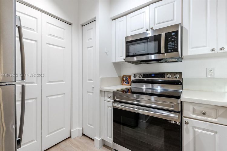 Porto Bellagio #1414 image #11